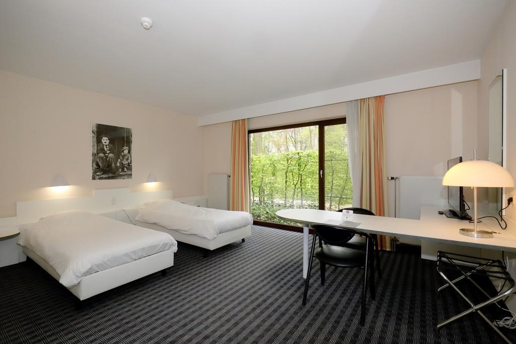 Priorij Corsendonk Hotel Oud-Turnhout Exterior foto
