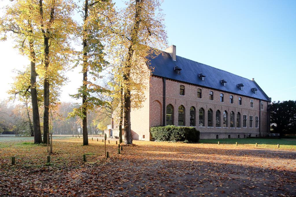 Priorij Corsendonk Hotel Oud-Turnhout Exterior foto