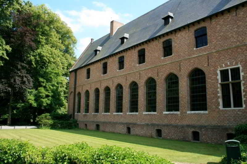 Priorij Corsendonk Hotel Oud-Turnhout Exterior foto
