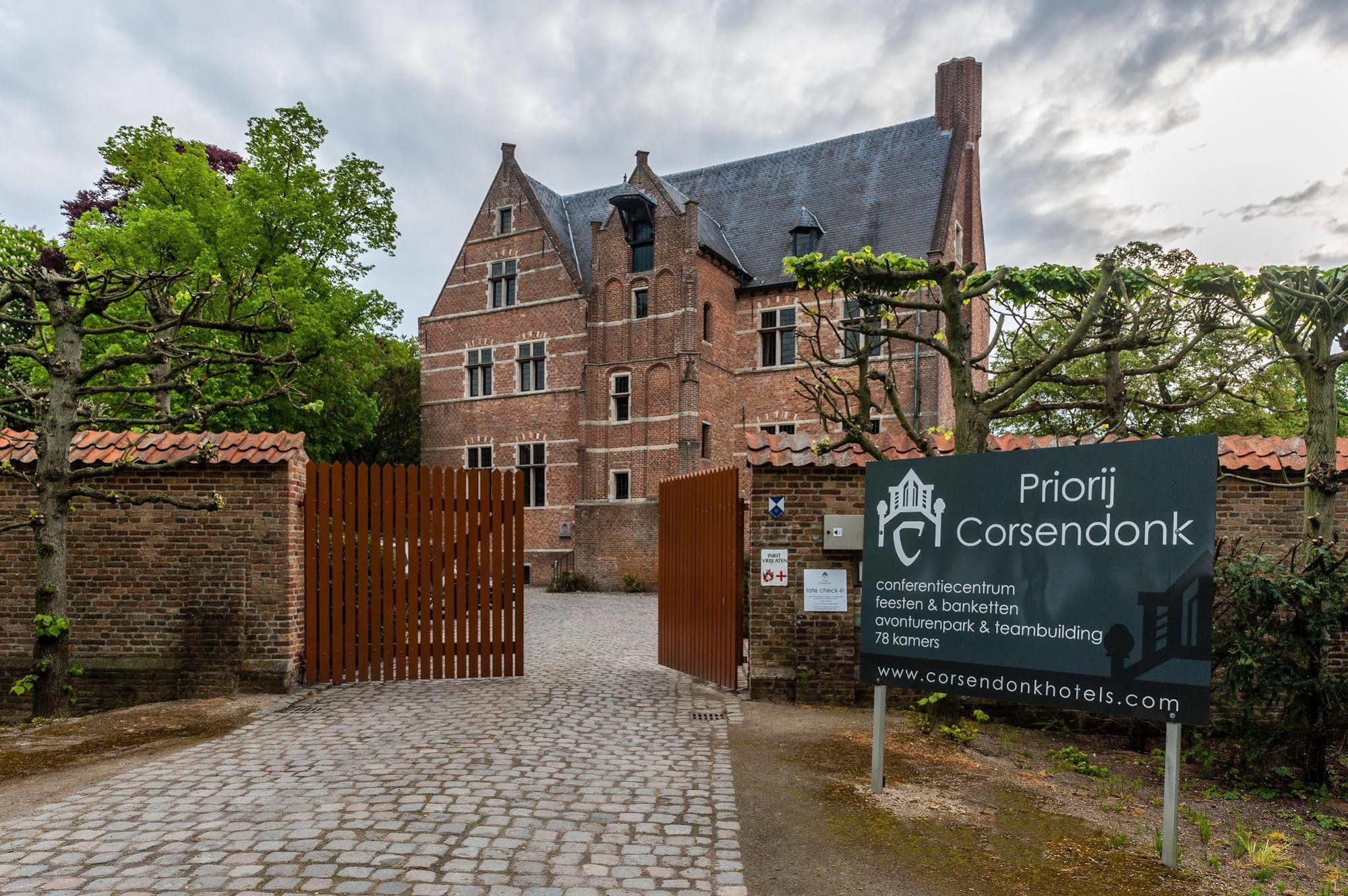 Priorij Corsendonk Hotel Oud-Turnhout Exterior foto